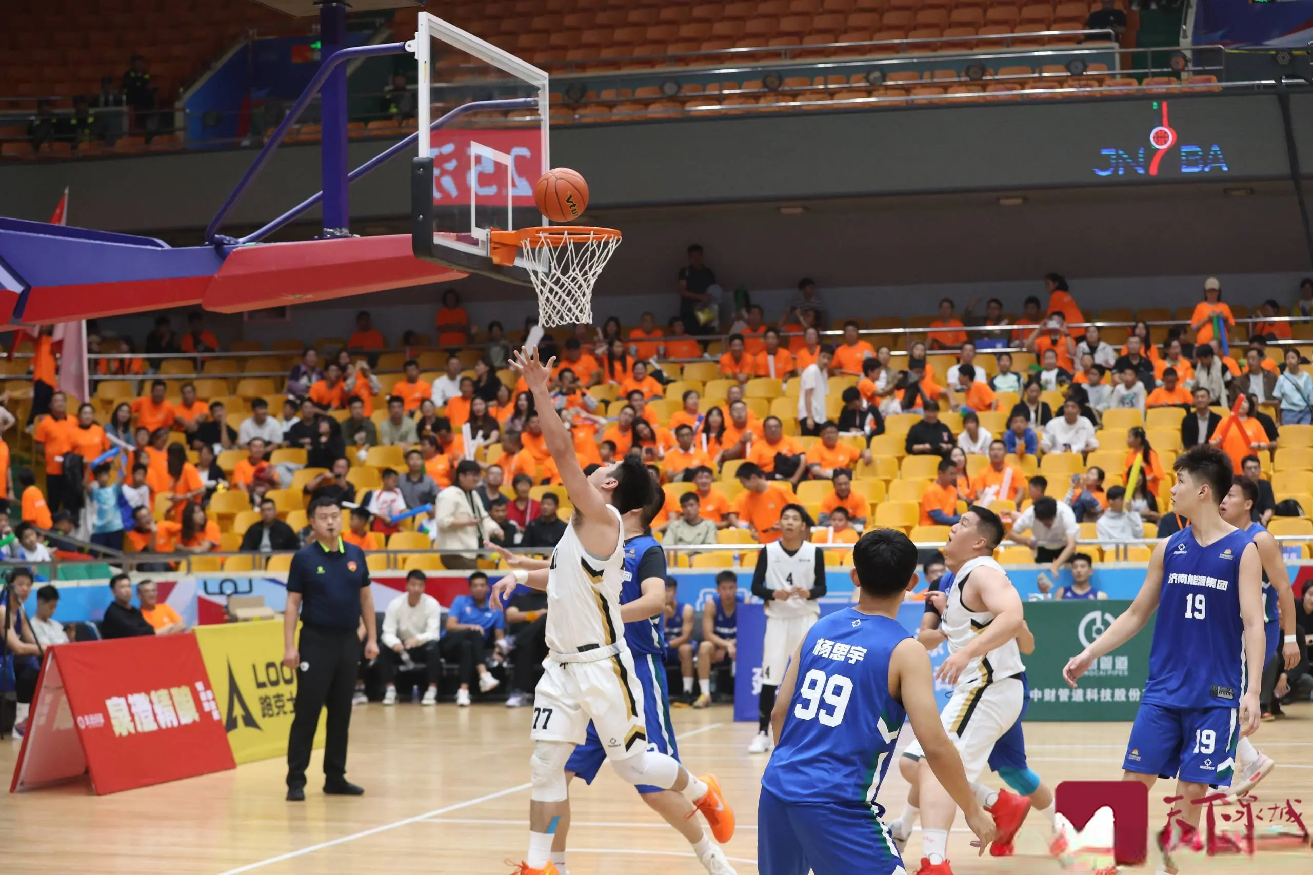 商业性与消, 而生, 济拉动周边 商业性与消, 而生, 济拉动周边
