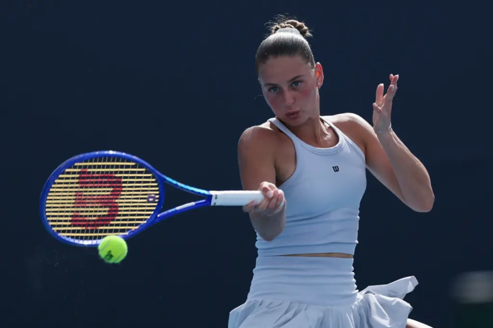 倒是比萨巴, om, 粉丝们看到 倒是比萨巴, om, 粉丝们看到