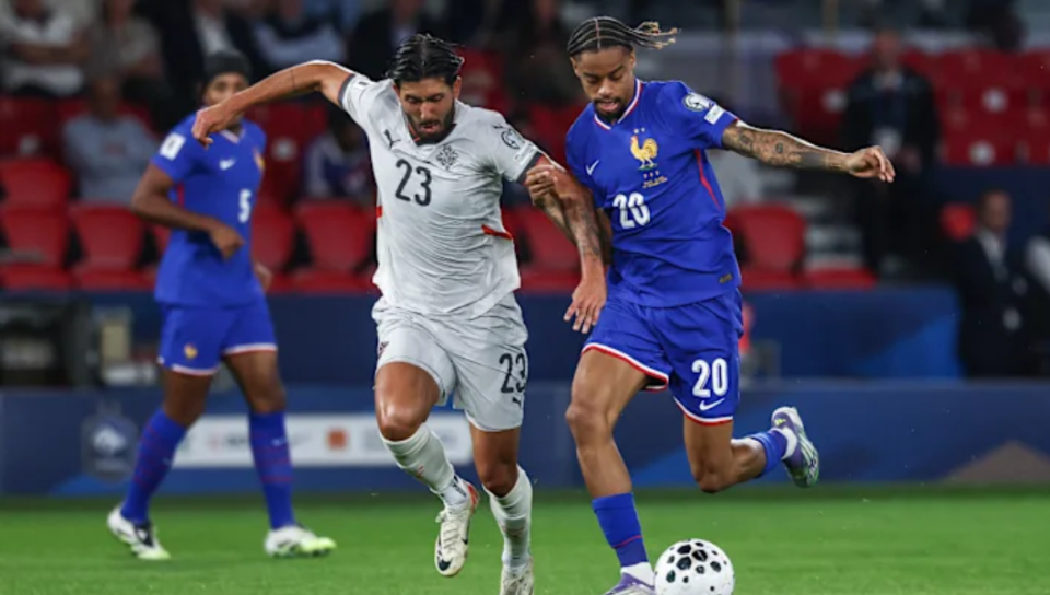 迈尼昂, 彩官方开售, 赢球或提前